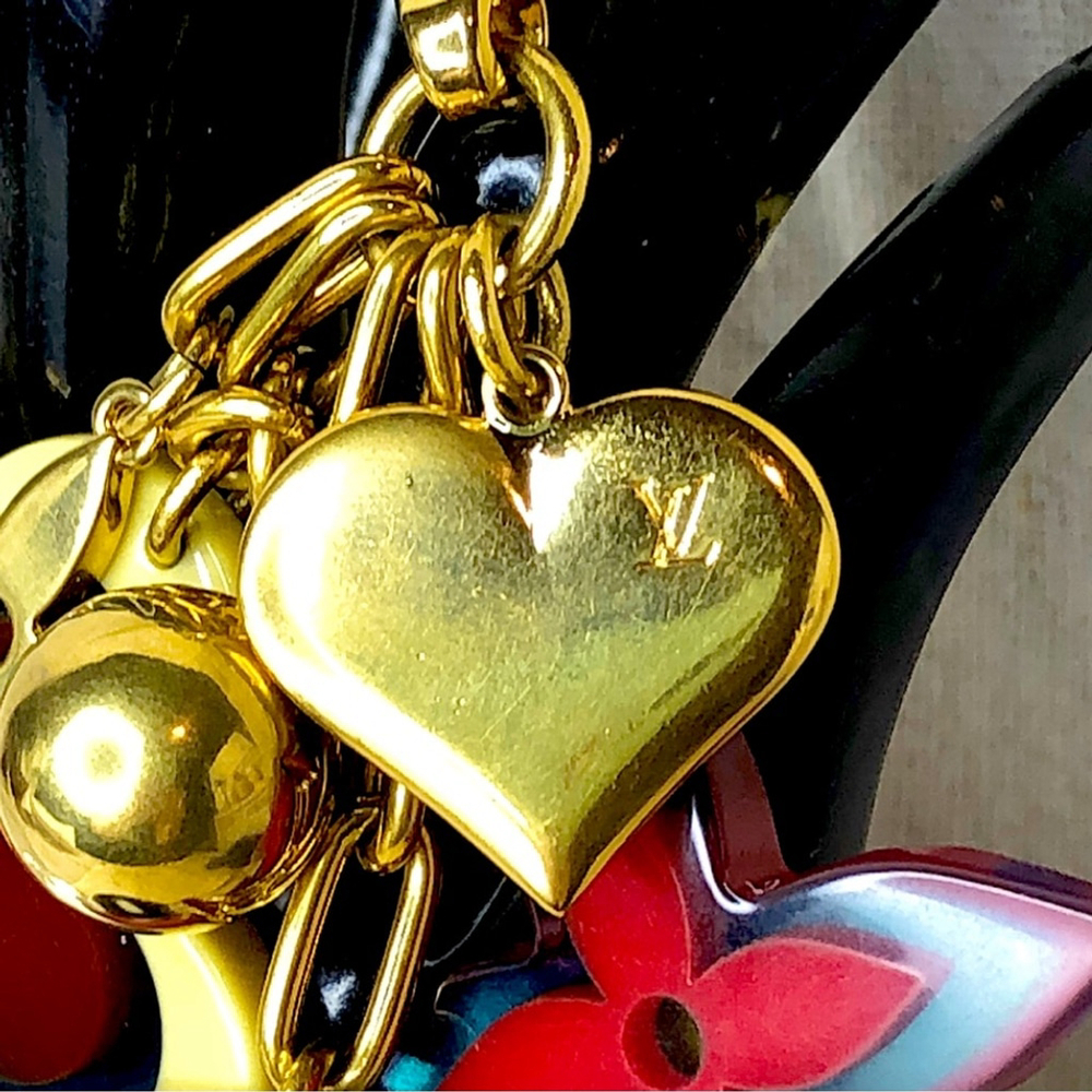 LOUIS VUITTON Bijoux Red Yellow Blue and Gold Plated Ball Flower Heart Charms - Picture 8 of 17
